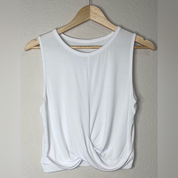 Alo White Cover Tank Size Medium - Picture 4 of 7